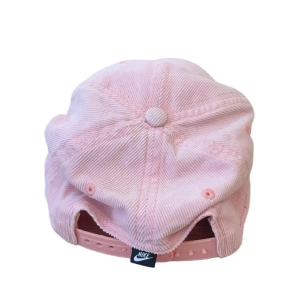 NIKE Retro Vintage Style Pink Corduroy‎ Snapback Cap